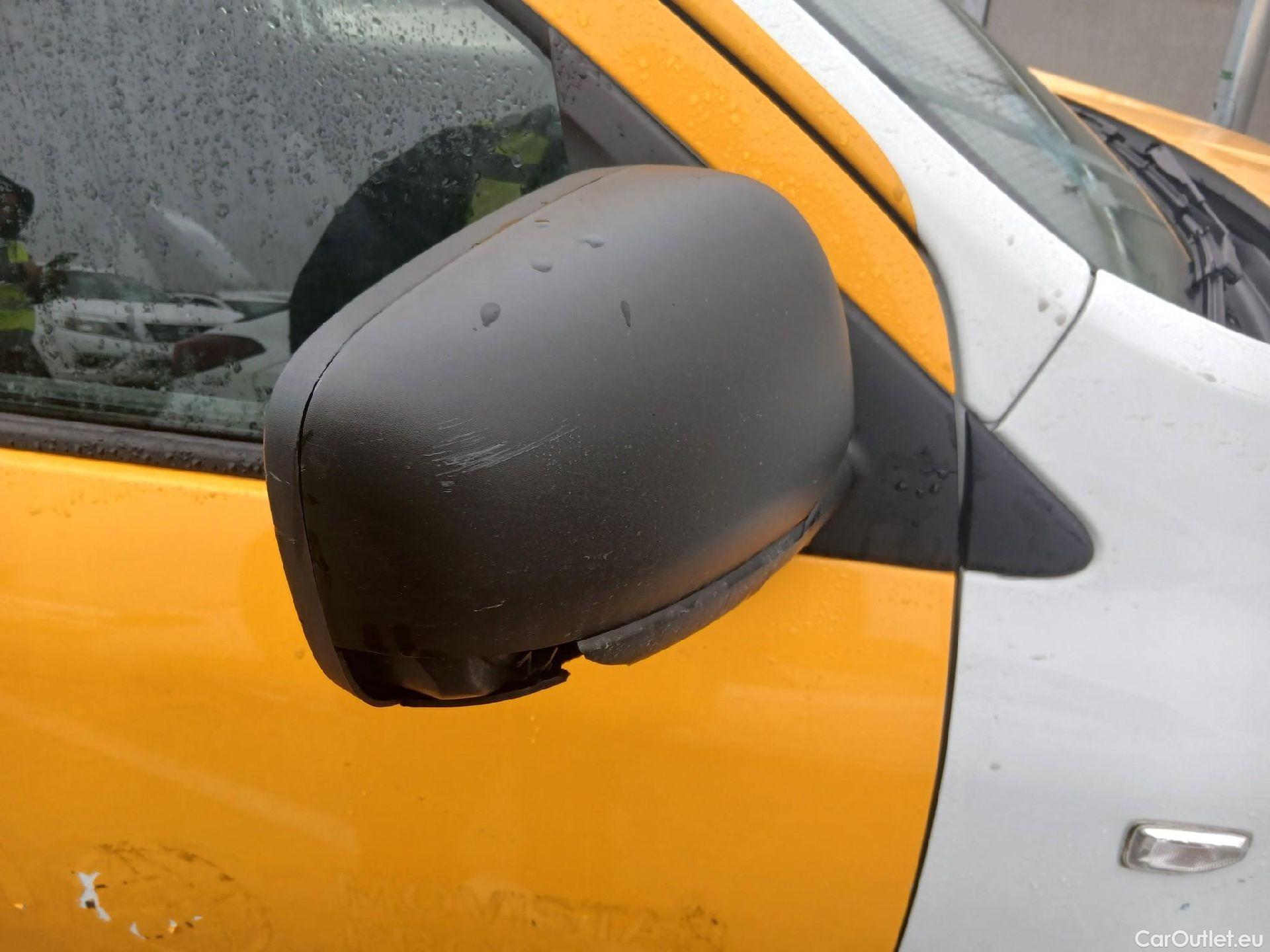  Renault  EXPRESS RENAULT  / 2021 / 4P / furgón derivado de turismo Confort 1.5 Blue dCi 70 kW (95 cv) #36