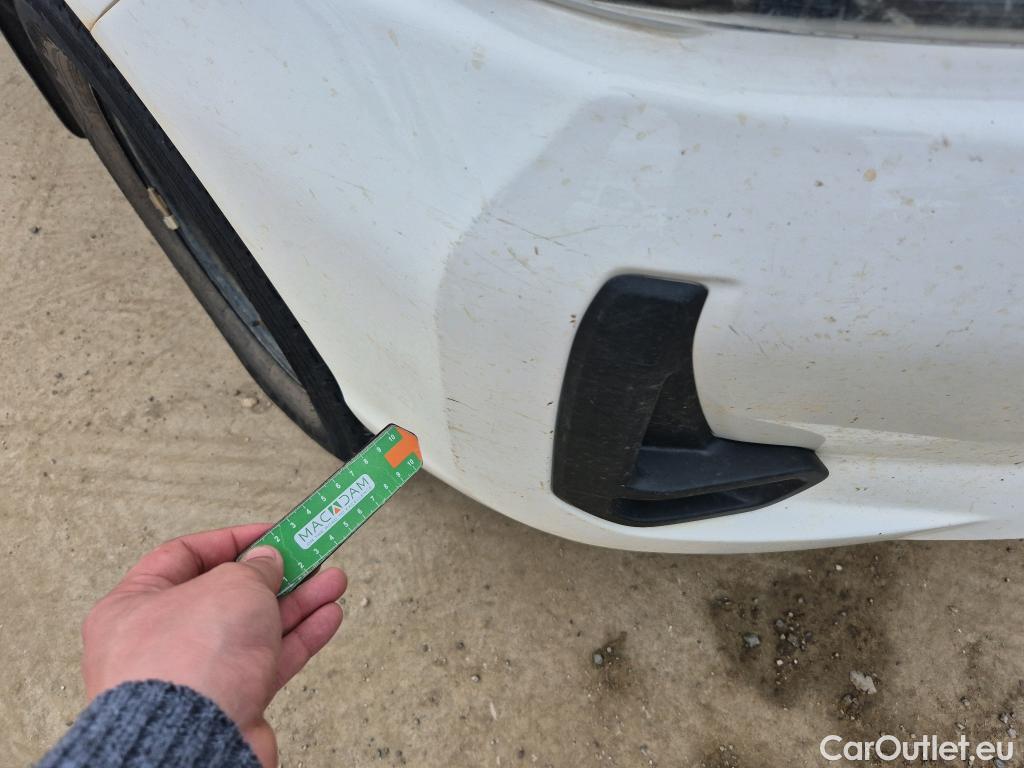  Toyota  Hilux TOYOTA  / 2020 / 4P / pickup 2.4 D-4D Cabina Doble GX #16