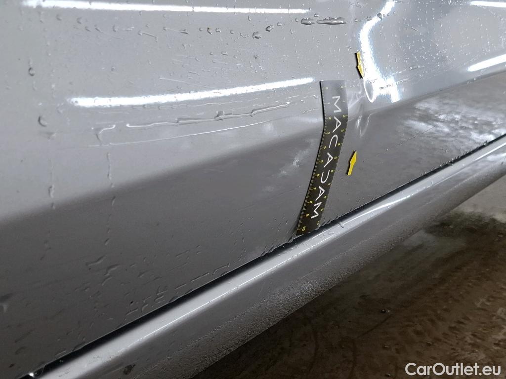  Hyundai  i30  Business 1.6 CRDi 115CV BVA7 E6d #9