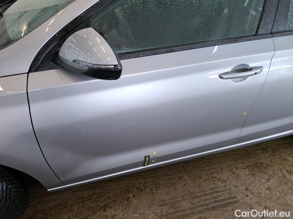  Hyundai  i30  Business 1.6 CRDi 115CV BVA7 E6d #8