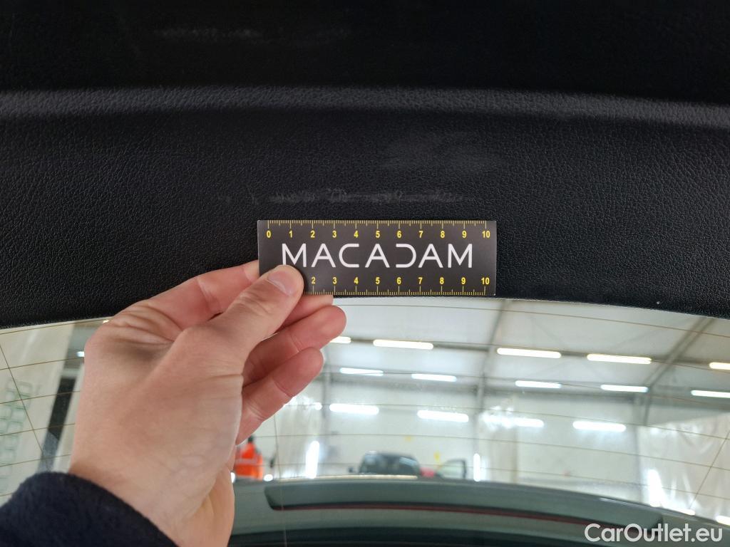  Mercedes  A-Klasse MERCEDES-BENZ Classe A Compact / 2018 / 5P / Berline A 200 d Business Line 8G-DCT #24