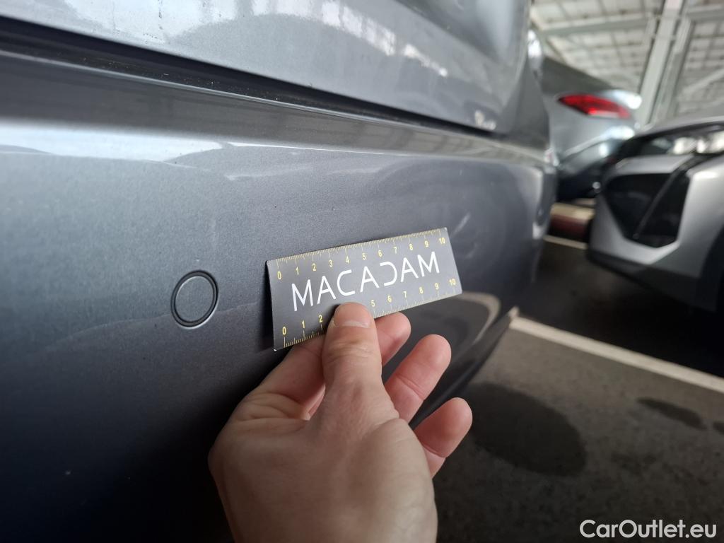  Mercedes  A-Klasse MERCEDES-BENZ Classe A Compact / 2018 / 5P / Berline A 200 d Business Line 8G-DCT #7