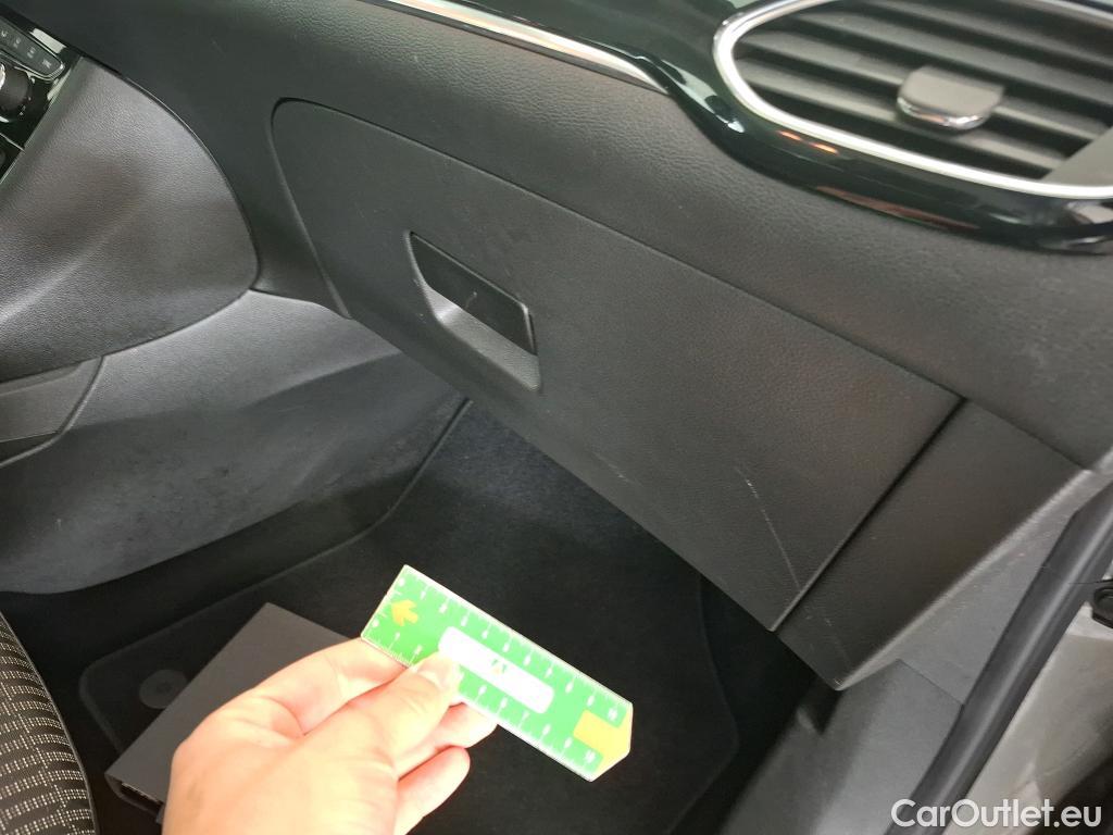  Opel  Astra  K Berline 5ptes Elegance Business Start/Stop 1.5 120CV BVA9 E6d #18