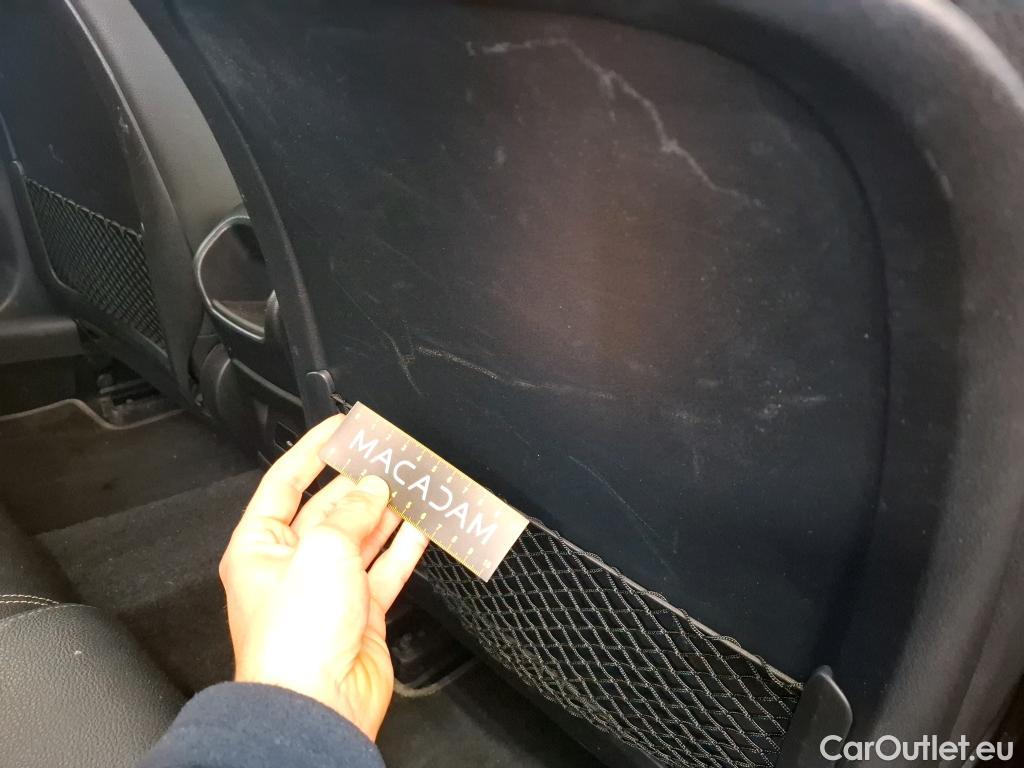  Mercedes  A-Klasse MERCEDES-BENZ Classe A Compact / 2018 / 5P / Berline A 200 d Business Line 8G-DCT #19