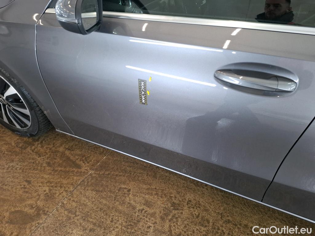  Mercedes  A-Klasse MERCEDES-BENZ Classe A Compact / 2018 / 5P / Berline A 200 d Business Line 8G-DCT #38