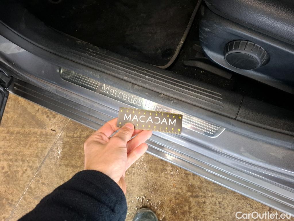  Mercedes  A-Klasse MERCEDES-BENZ Classe A Compact / 2018 / 5P / Berline A 200 d Business Line 8G-DCT #29