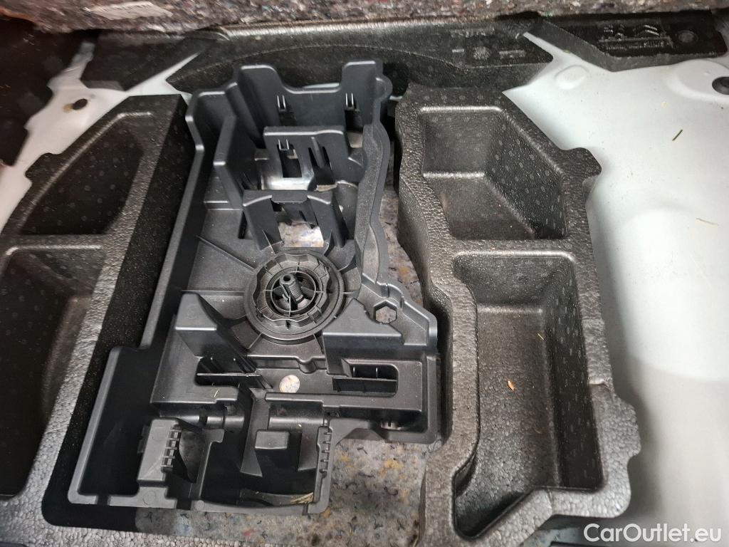  Peugeot  208  Active 1.5 HDi 100CV BVM6 E6dT #19