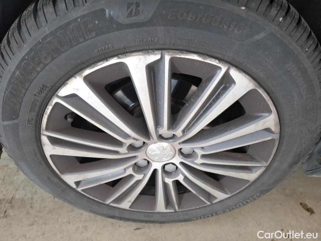  Peugeot  308  SW Allure Business 1.2 PureTech 130CV BVA8 E6d #31