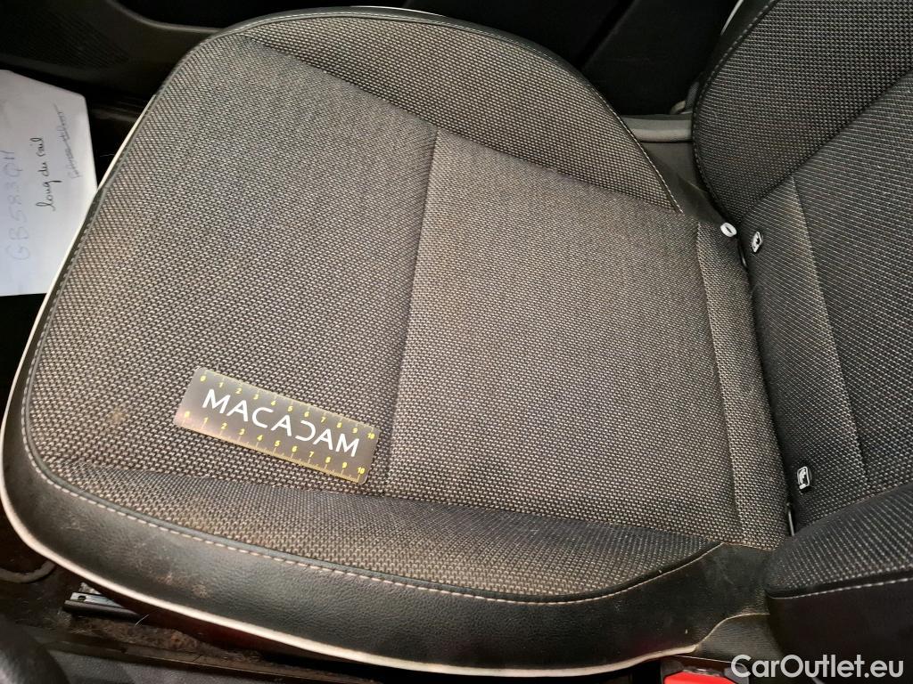  Renault  Captur RENAULT  / 2019 / 5P / SUV Intens E-TECH Plug-in 160 -21 #11