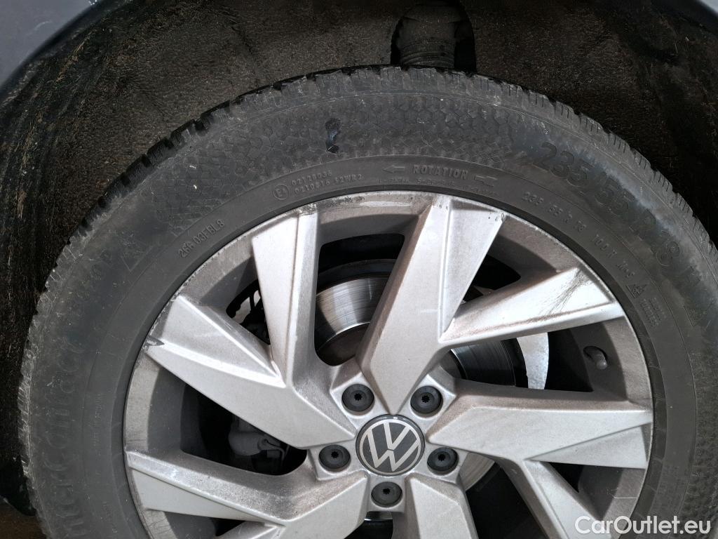  Volkswagen  Tiguan VOLKSWAGEN  / 2020 / 5P / SUV 2.0 TDI 150 DSG7 Elegance #33