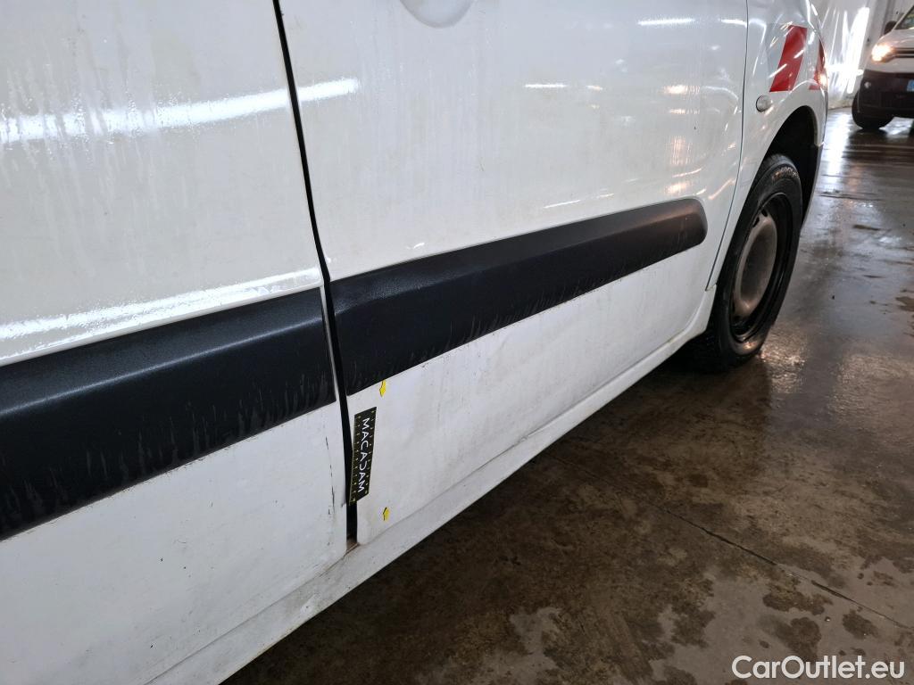  Citroen  Berlingo  Fourgon Confort L1 (Court) 1.6 BlueHDi 100CV BVM5 E6 #27