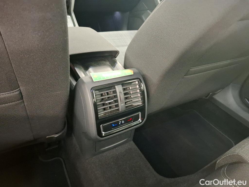  Volkswagen  Passat  Berline Business 2.0 TDI 150CV BVA7 E6d #8