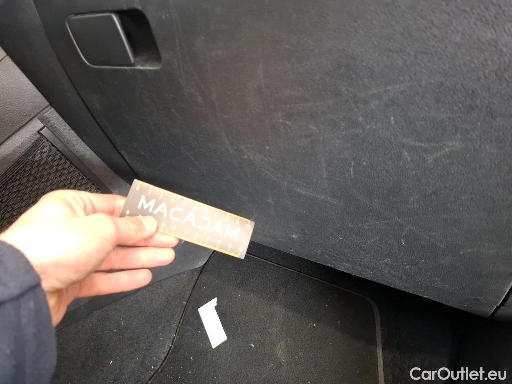  Volkswagen  Touran  Confortline Business BMT/Start-Stop 1.6 TDI 115CV BVA7 E6dT #23