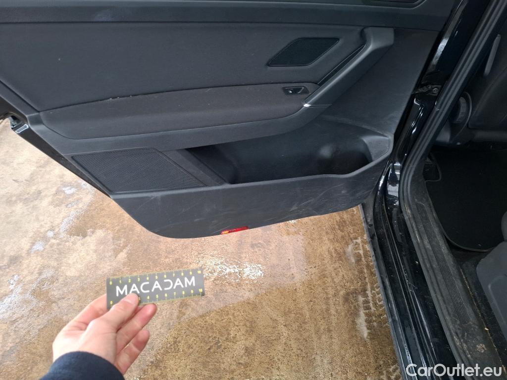  Volkswagen  Touran  Confortline Business BMT/Start-Stop 1.6 TDI 115CV BVA7 E6dT #40