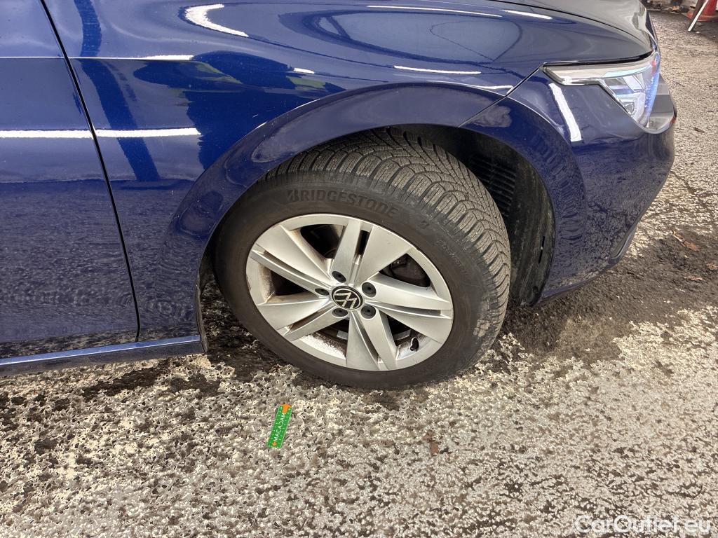  Volkswagen  Golf  VOLKSWAGEN / 2020 / 5P / Berline 1.0 TSI OPF 110 BVM6 Life Busi 1st #22