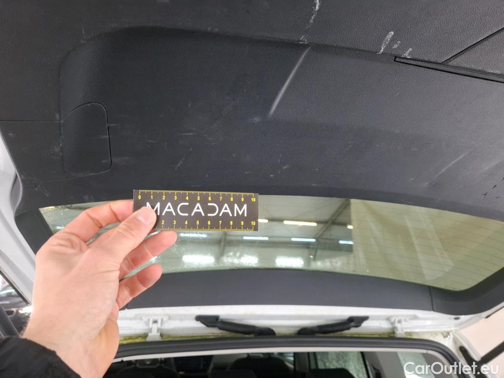  Volkswagen  Touran  United Start-Stop 2.0 TDI 150CV BVA7 E6dT #9