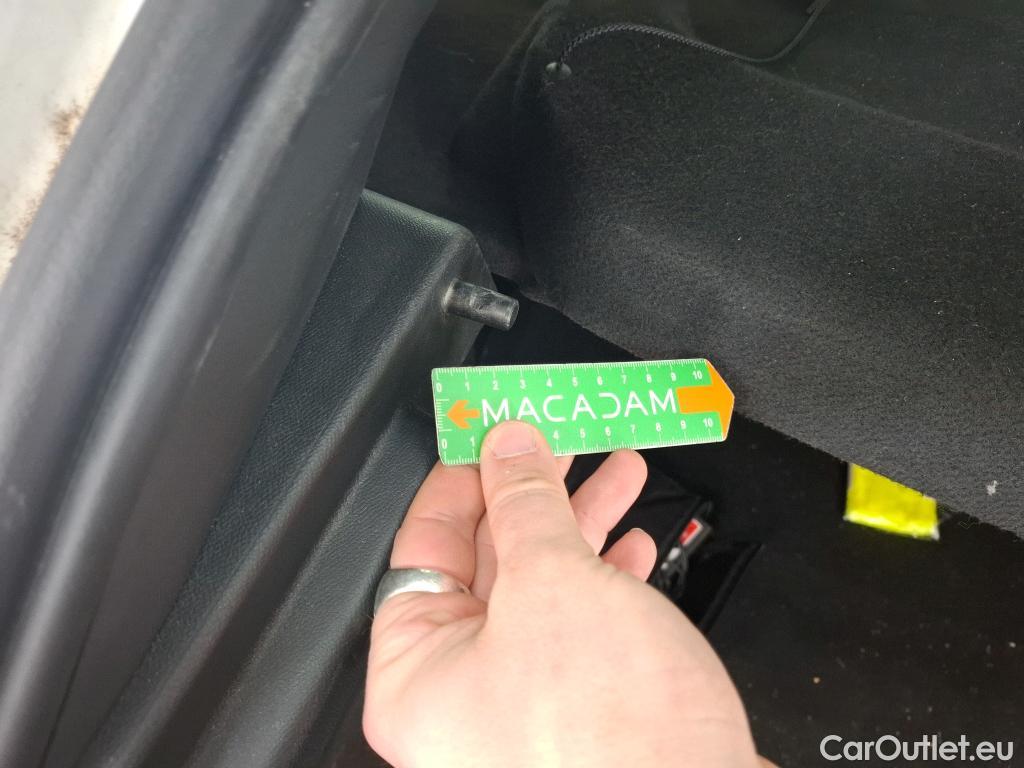  Peugeot  208  Premium 1.5 HDi 100CV BVM6 E6d #8