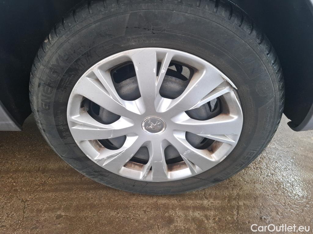  Peugeot  208  Affaire Premium 1.5 HDi 100CV BVM5 E6dT #41