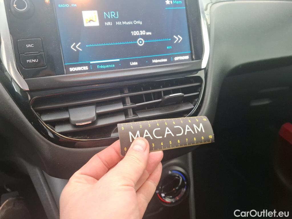  Peugeot  208  Affaire Premium 1.5 HDi 100CV BVM5 E6dT #31