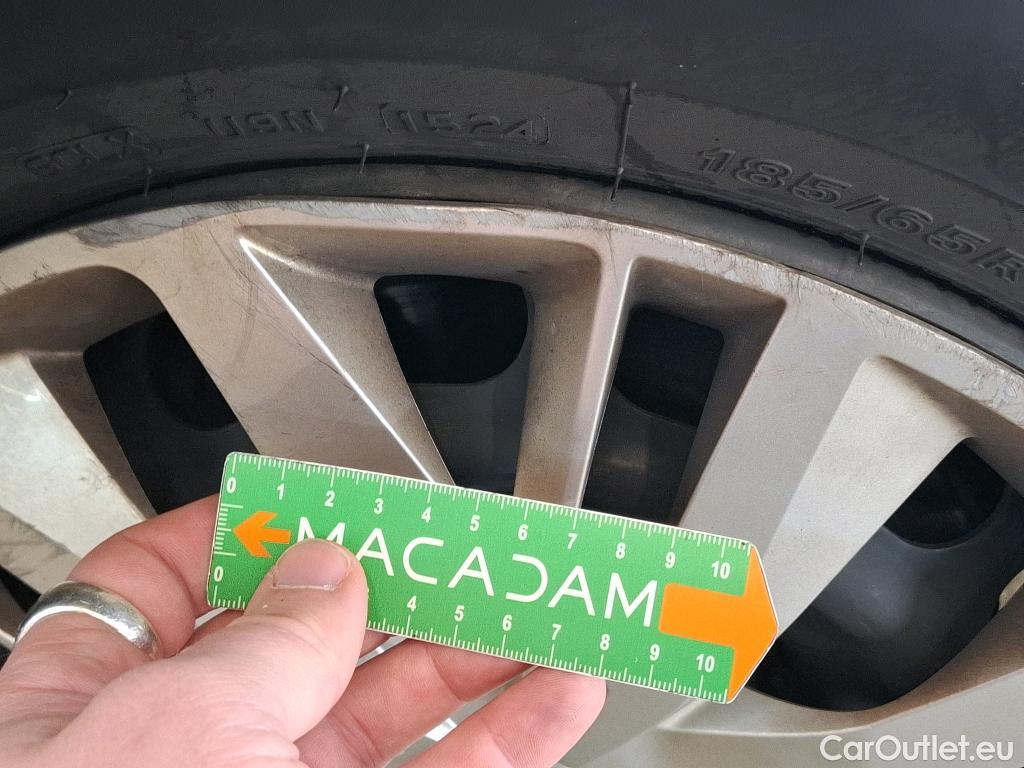  Peugeot  208  Premium 1.5 HDi 100CV BVM6 E6d #11