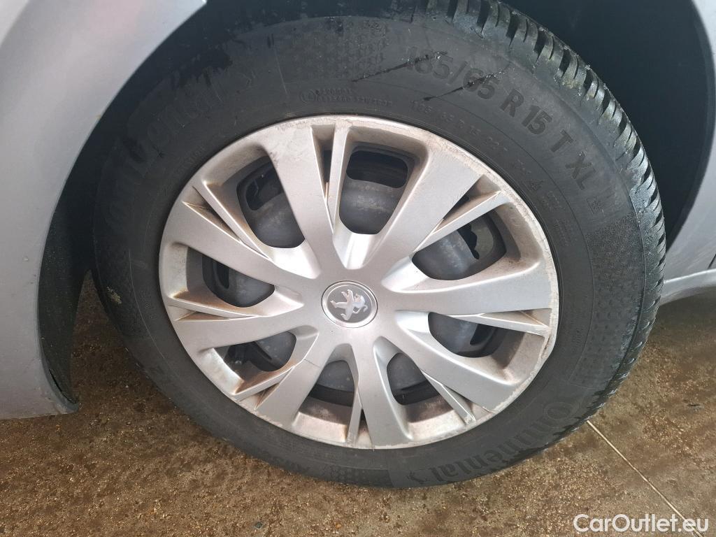  Peugeot  208  Affaire Premium 1.5 HDi 100CV BVM5 E6dT #47