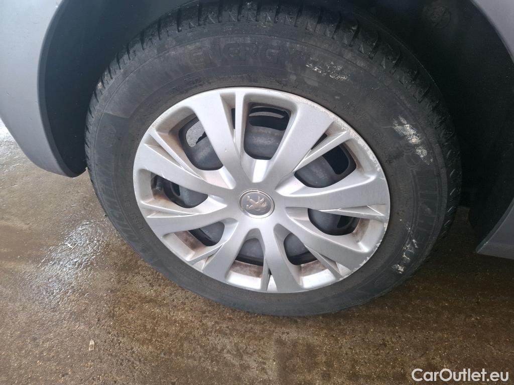  Peugeot  208  Affaire Premium 1.5 HDi 100CV BVM5 E6dT #44