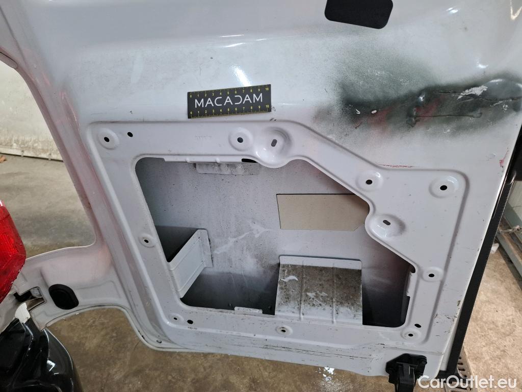  Peugeot  Expert  Fourgon Premium L2 2.0 HDi 120CV BVM6 E6 #26