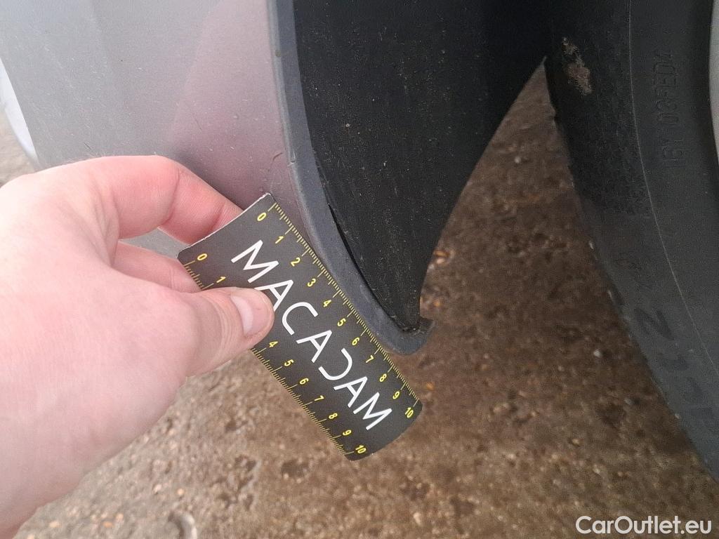  Peugeot  208  Affaire Premium 1.5 HDi 100CV BVM5 E6dT #57