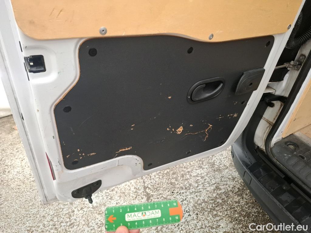  Renault  Kangoo  II Express Extra (Série Spéciale) 1.5 dCi 95CV BVM6 E6dT #17