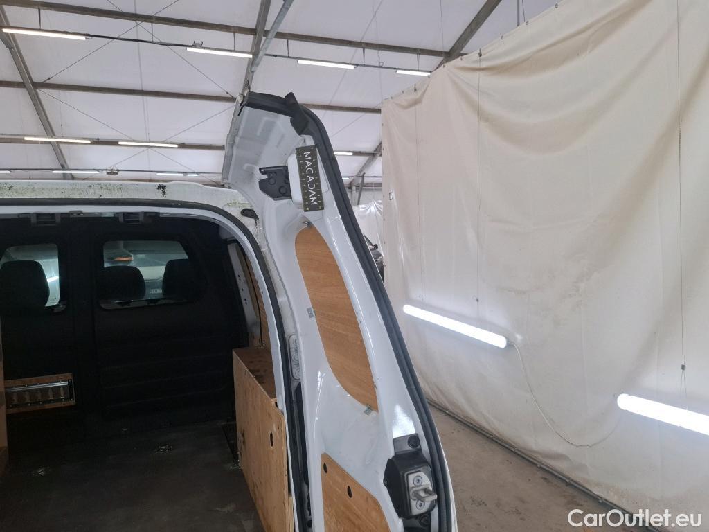  Renault  Kangoo RENAULT  / 2021 / 4P / Fourgonnette GD CONFORT - TCE 130 #32