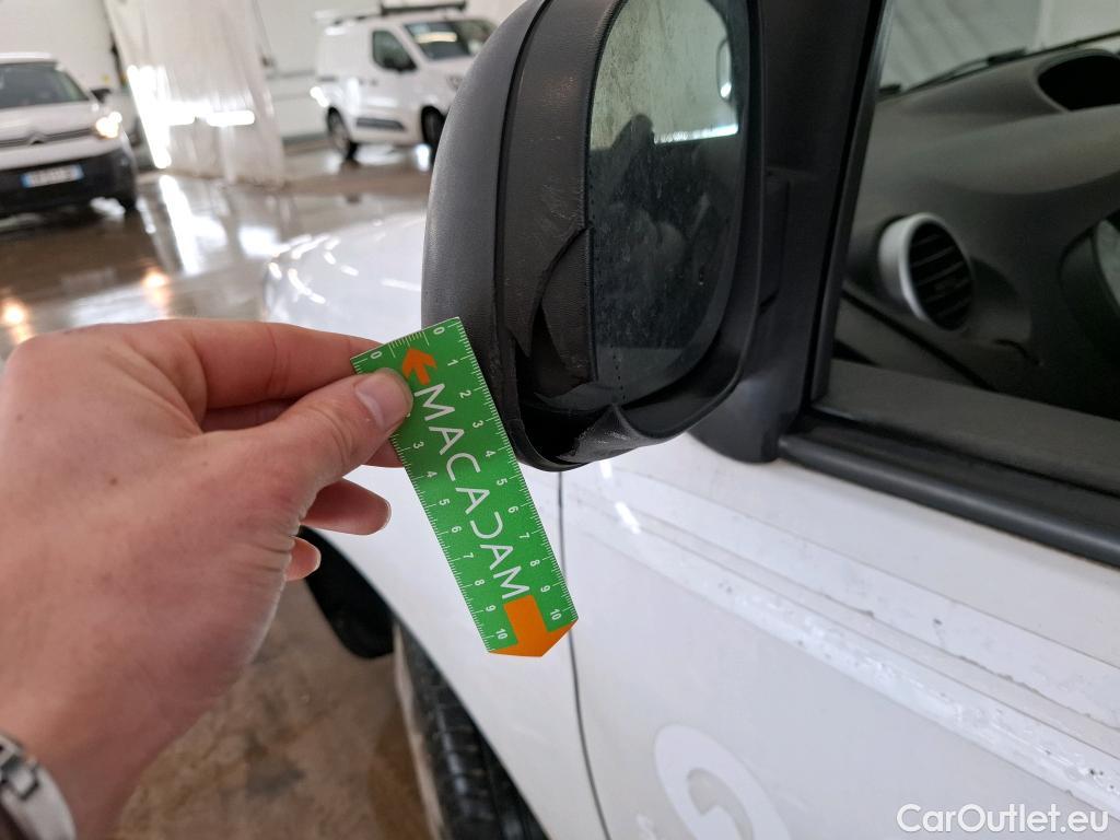  Renault  Kangoo  Express Extra (Série Spéciale) 1.5 dCi 75CV BVM5 E6 #38