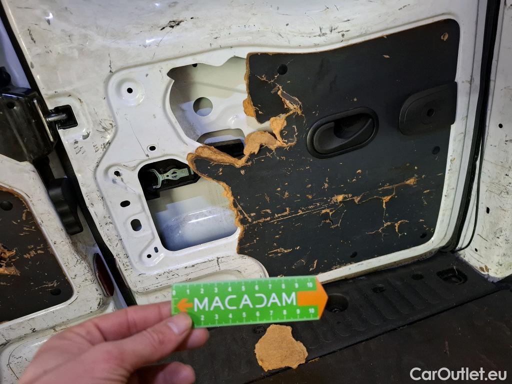  Renault  Kangoo  Express Extra (Série Spéciale) 1.5 dCi 75CV BVM5 E6 #42