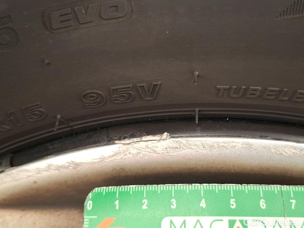  Renault  Kangoo  II Express Extra (Série Spéciale) 1.5 dCi 95CV BVM6 E6dT #32