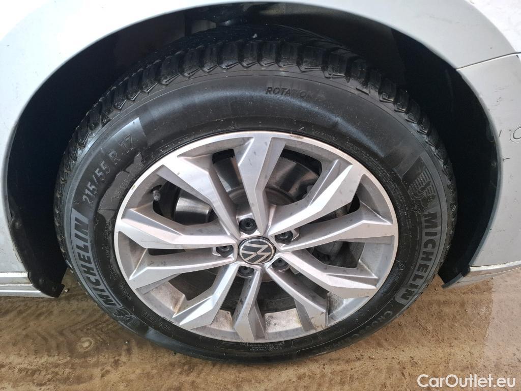  Volkswagen  Passat  SW / 2019 / 5P / Break 2.0 TDI 150 SCR DSG7 SW LOUNGE / TRANSFO VP/VF #27