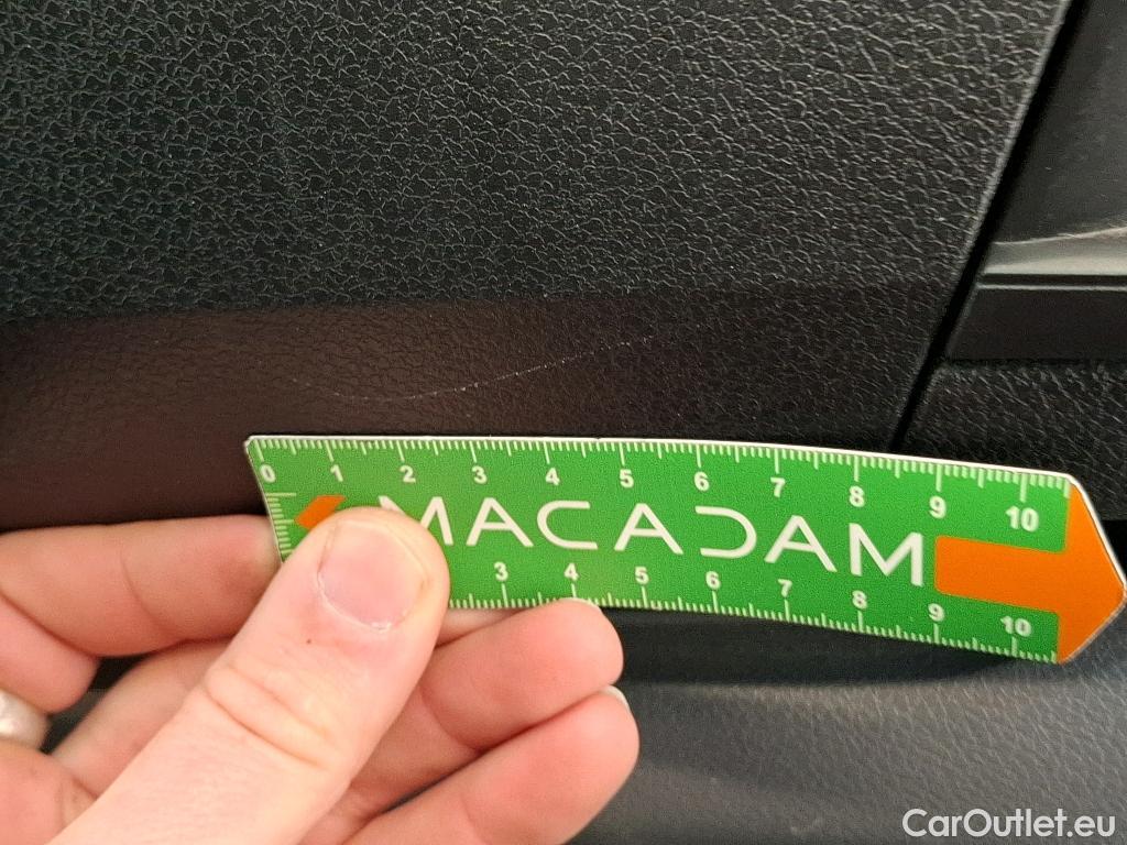  Toyota  Proace TOYOTA  / 2016 / 4P / Fourgon tôlé 2.0 D MEDIUM 120 D-4D DYNAMIC #11