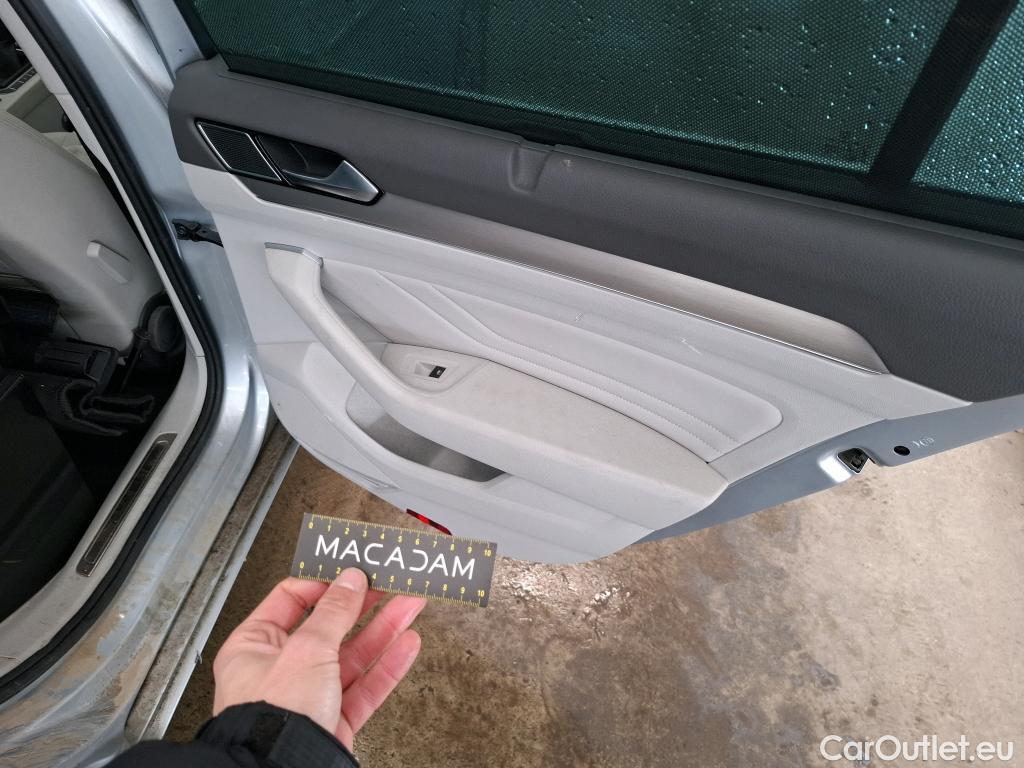  Volkswagen  Passat  SW / 2019 / 5P / Break 2.0 TDI 150 SCR DSG7 SW LOUNGE / TRANSFO VP/VF #40