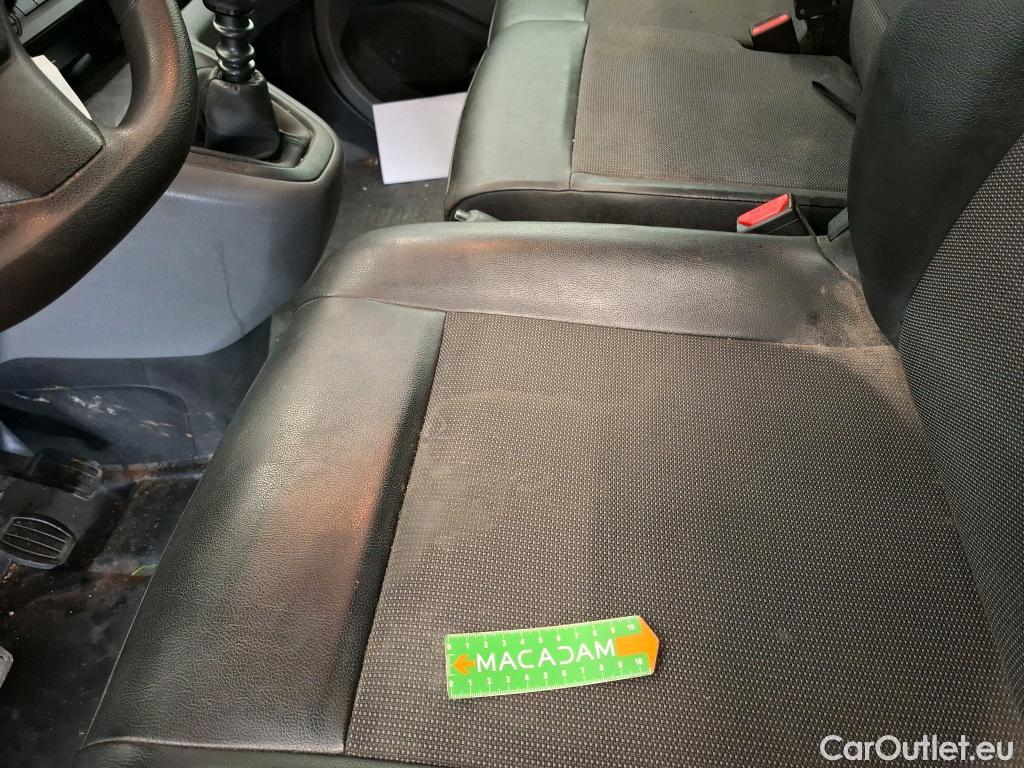  Toyota  Proace TOYOTA  / 2016 / 4P / Fourgon tôlé 2.0 D MEDIUM 120 D-4D DYNAMIC #8