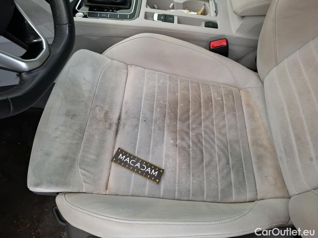  Volkswagen  Passat  SW / 2019 / 5P / Break 2.0 TDI 150 SCR DSG7 SW LOUNGE / TRANSFO VP/VF #1