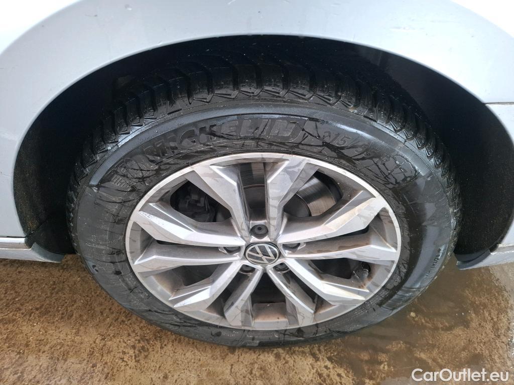 Volkswagen  Passat  SW / 2019 / 5P / Break 2.0 TDI 150 SCR DSG7 SW LOUNGE / TRANSFO VP/VF #51