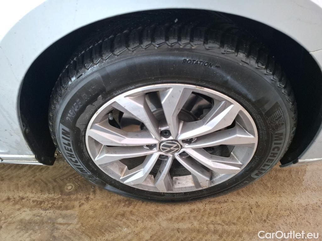  Volkswagen  Passat  SW / 2019 / 5P / Break 2.0 TDI 150 SCR DSG7 SW LOUNGE / TRANSFO VP/VF #26