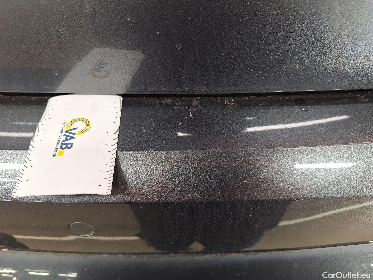  Audi  Q3 Audi,  '18, Audi  35 TDI S tronic S line Business Edition 5d #15