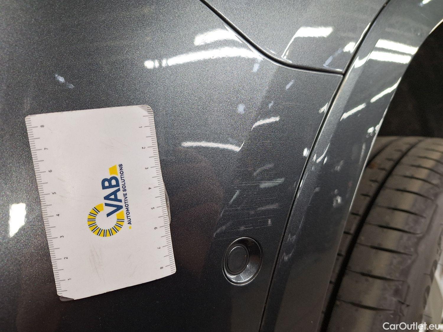  Audi  Q3 Audi,  '18, Audi  35 TDI S tronic S line Business Edition 5d #4