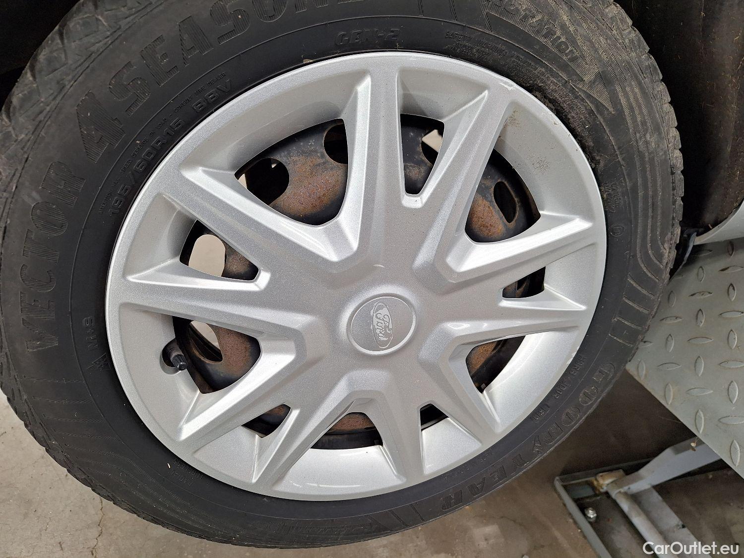  Ford  Fiesta Ford,  '17, Ford  1.1i 52kW Business Class 5d #10