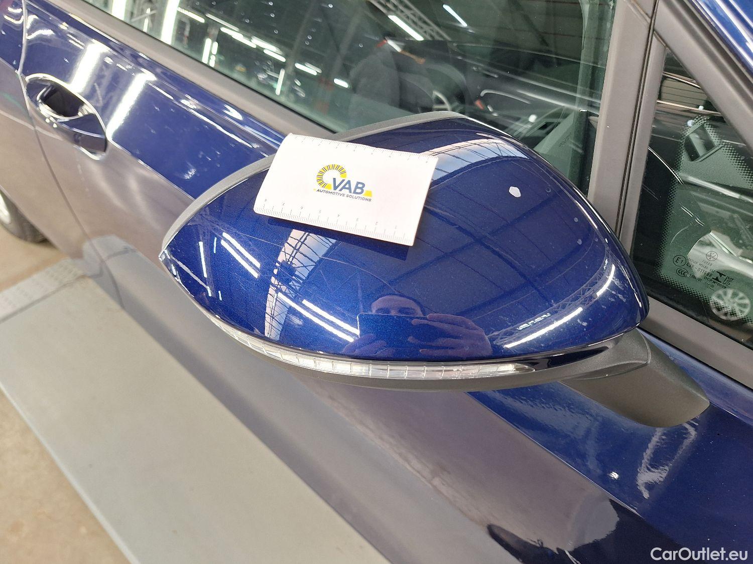  Volkswagen  Golf  VW, VIII '20, Volkswagen VIII 1.0 TSI 81kW Life 5d #3