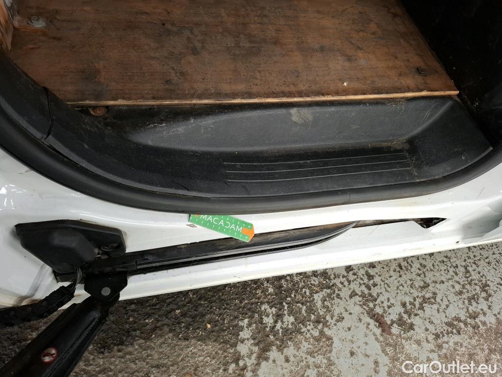  Citroen  Berlingo  Fourgon Club XL 950 1.5 BlueHDi 100CV BVM5 E6dT #97