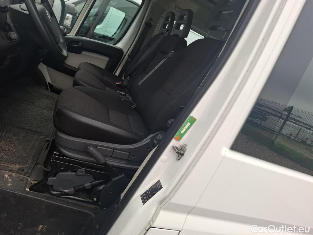  Citroen  Jumper CITROEN  CA VU 4p Fourgon 35 L2H2 BlueHDi 130 BVM6 Cab App Confort #16