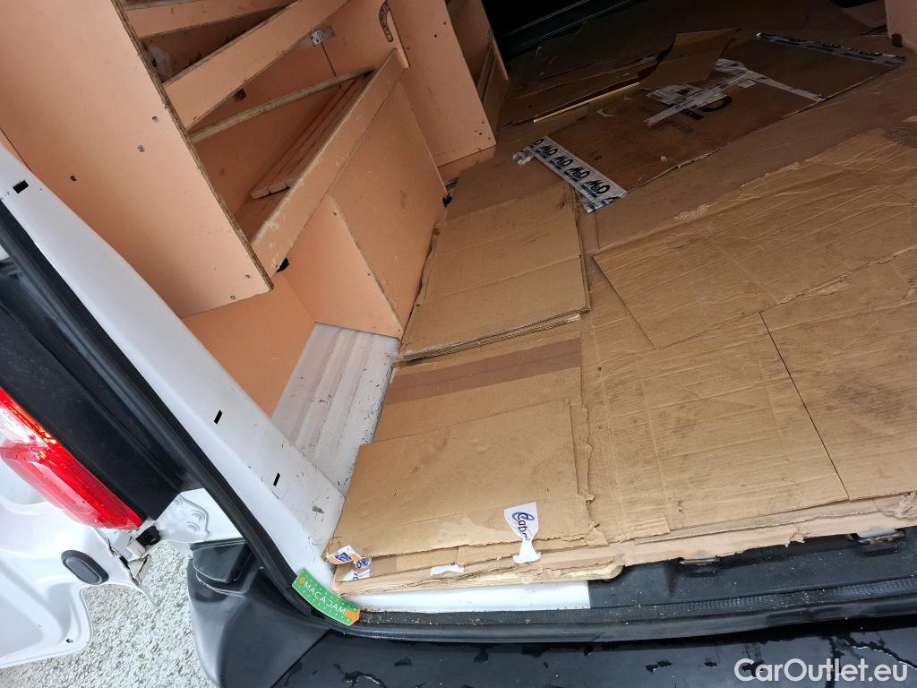  Peugeot  Expert  Fourgon Asphalt L3 2.0 HDi 120CV BVM6 E6dT #16