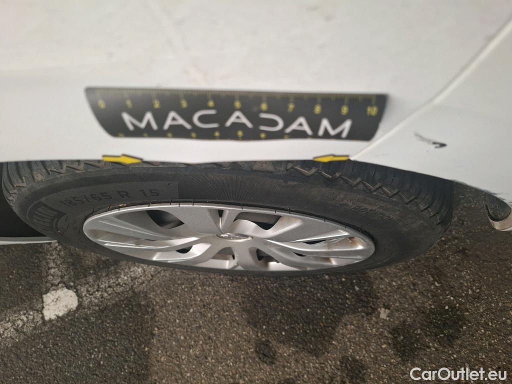  Peugeot  208  Affaire Premium Pack 1.5 HDi 100CV BVM5 E6dT #2