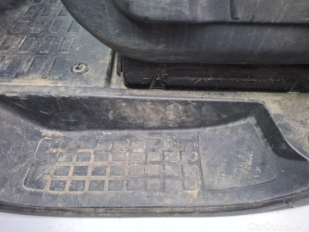  Citroen  Jumpy  Fourgon Club M 2.0 BlueHDi 120CV BVM6 E6dT #37