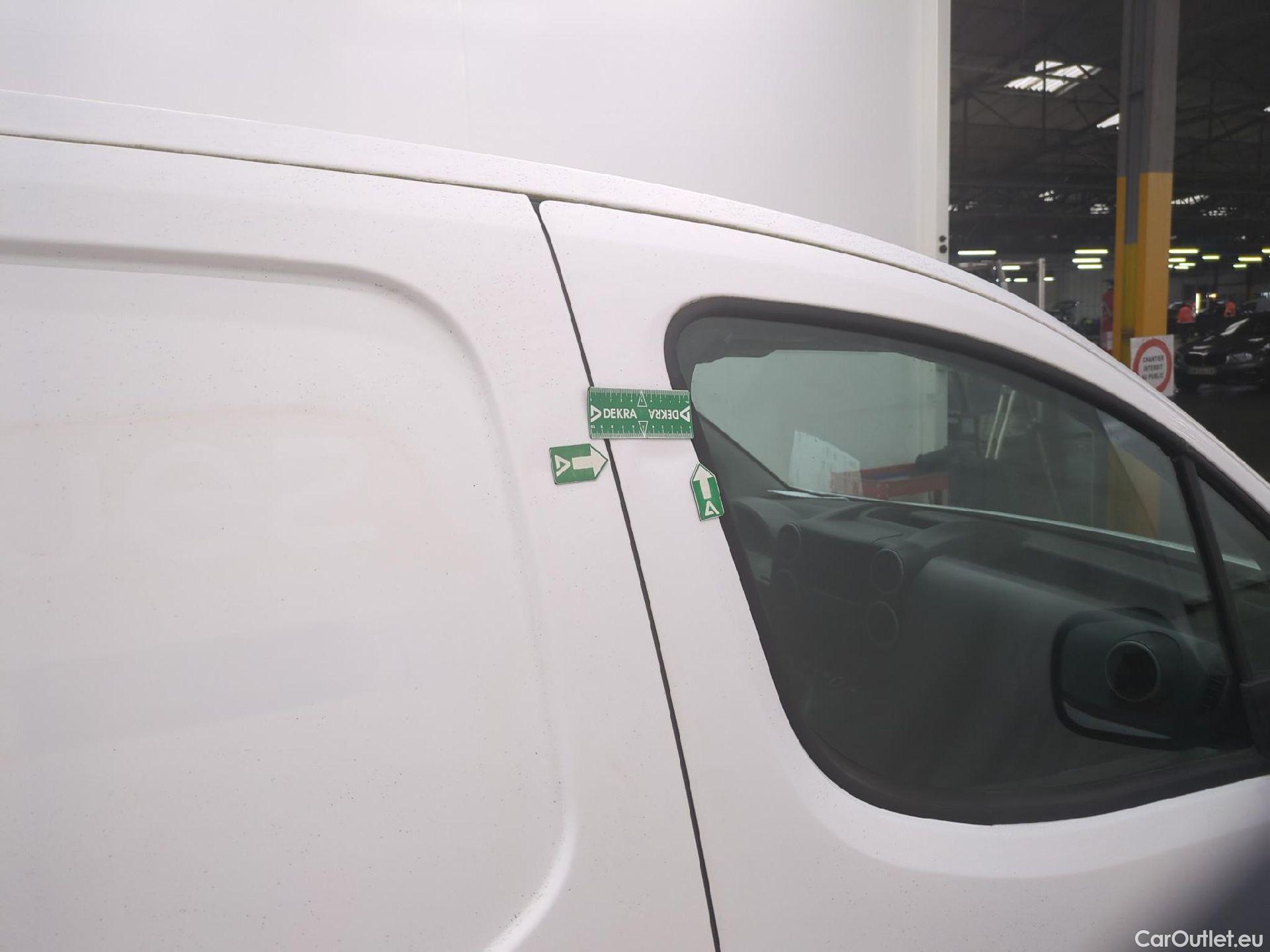  Peugeot  Partner PEUGEOT  VU 4p Fourgonnette 1.6 BlueHDi 100 CONFORT 121 L2 #81